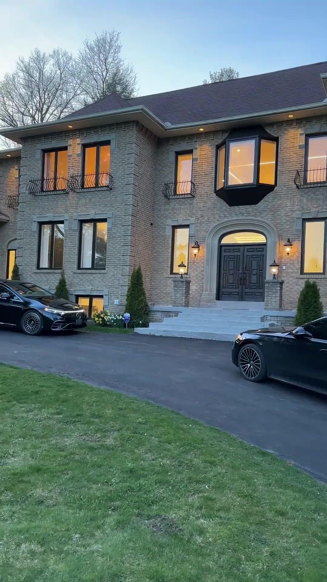 Mẹ Ơi, Sao Bố Bỏ Con?