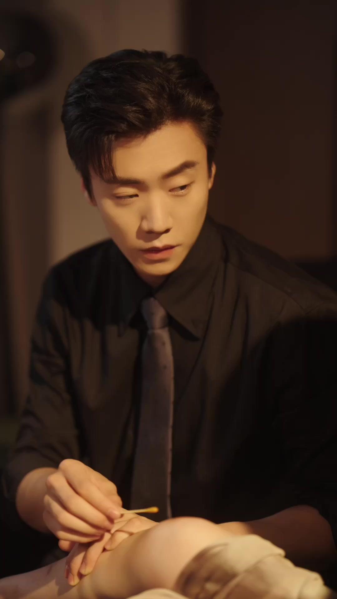 愛と呼ぶには 痛すぎる