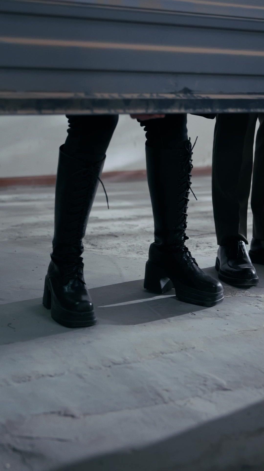 ¿Una carnicera de guardaespaldas?