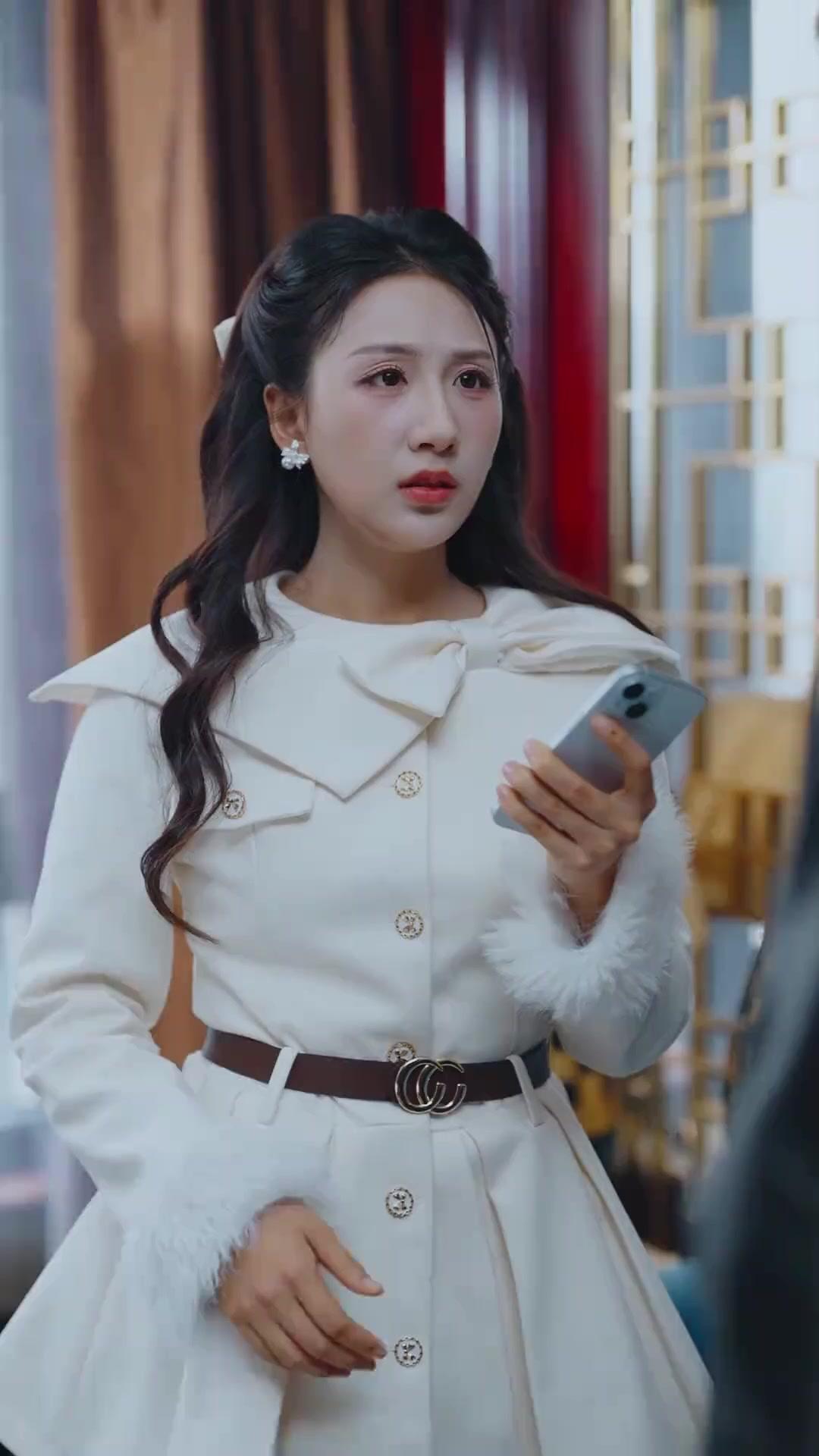 She Serves? She Rules!