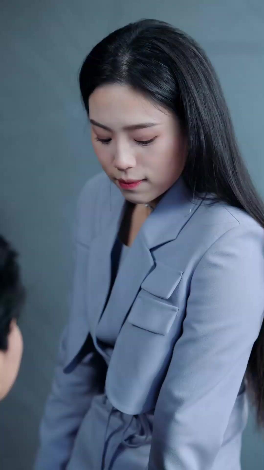 (Doublage) LE REGRET QUI NOUS LIE