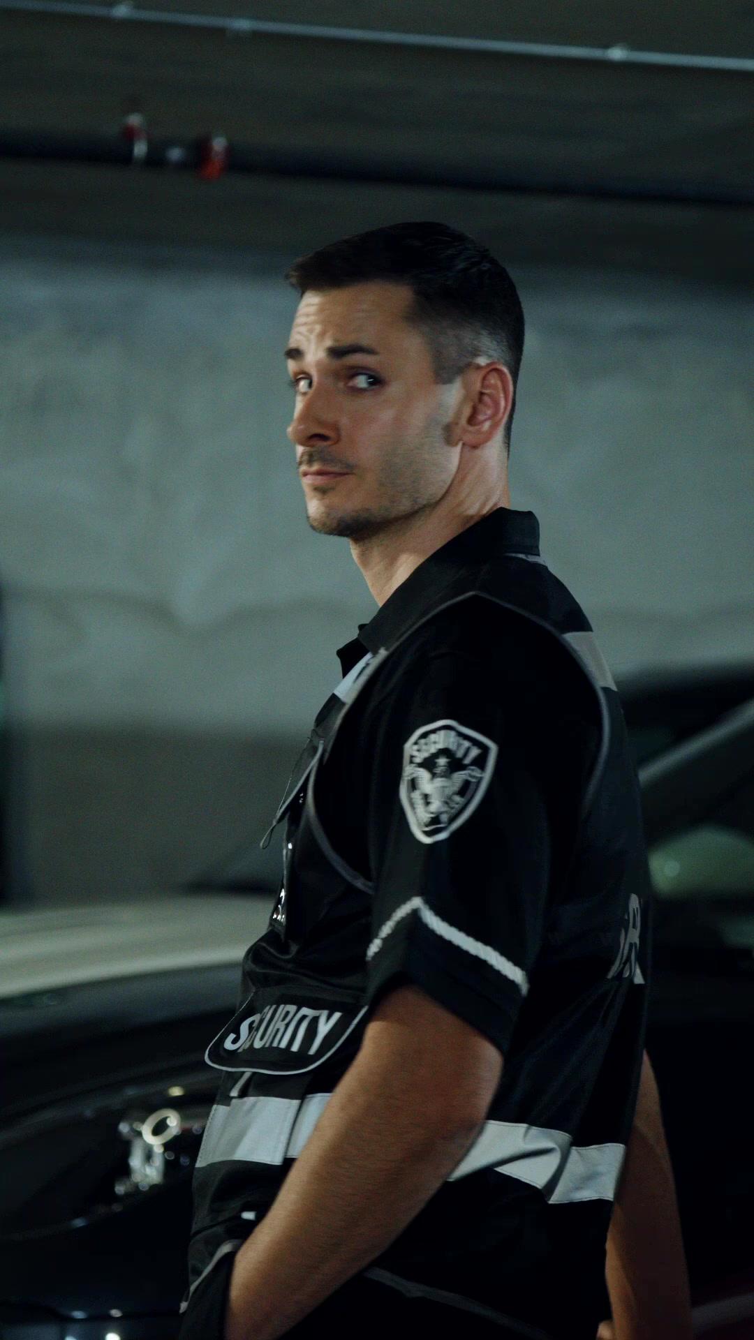  عريسي ملياردير هارب