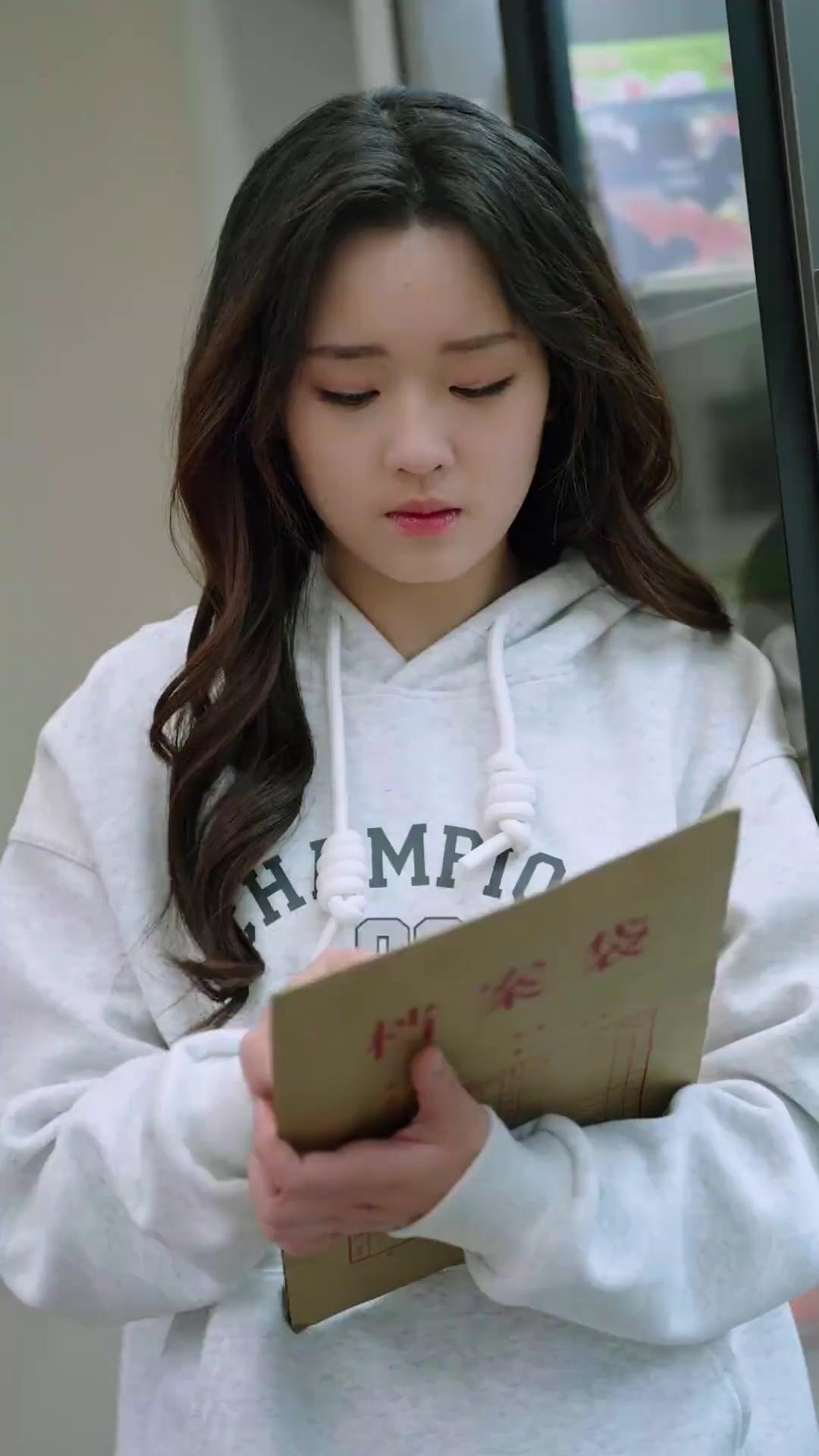 Istriku Jadi Pengganti