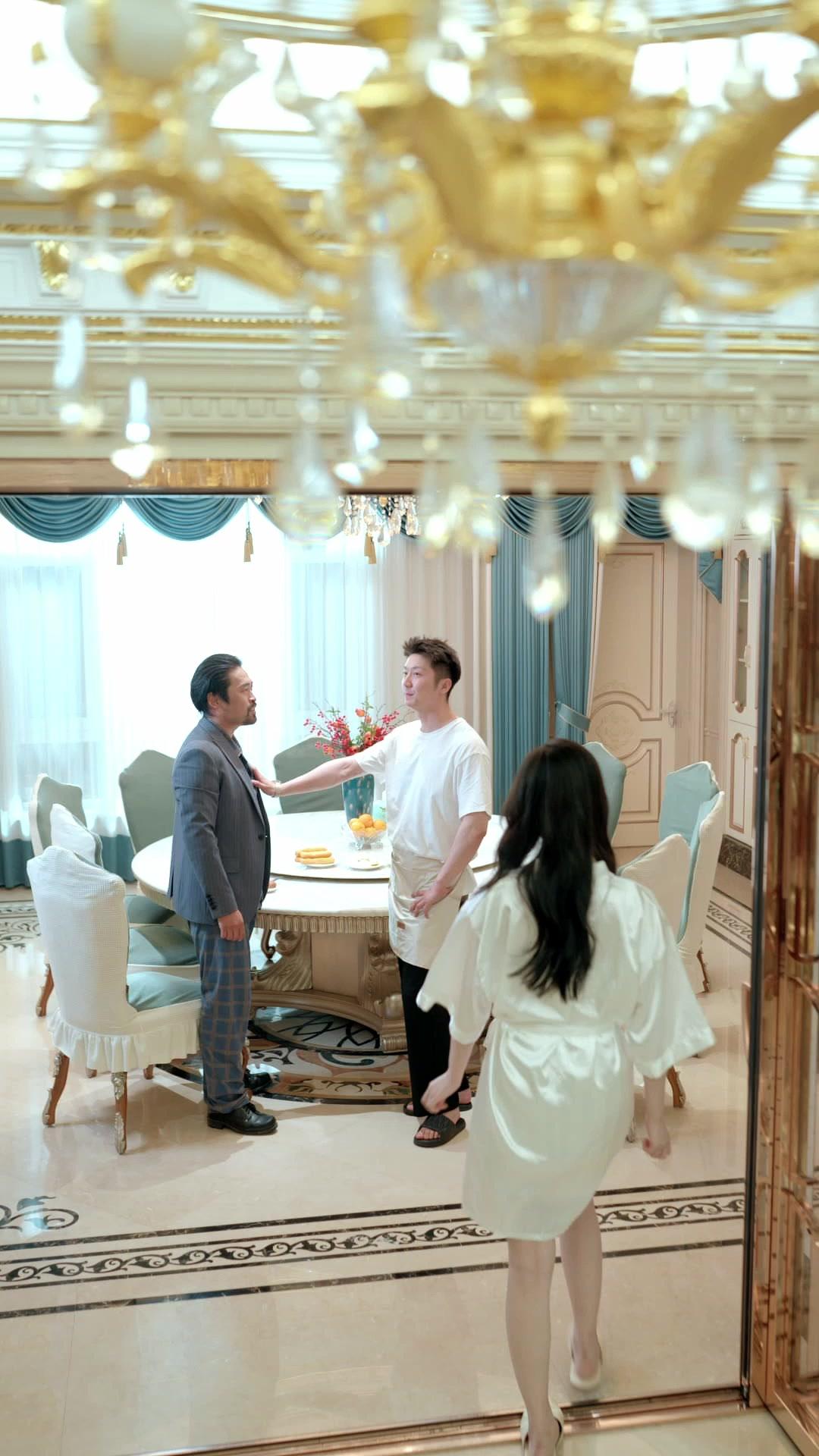 Bố Con Là Chiến Thần