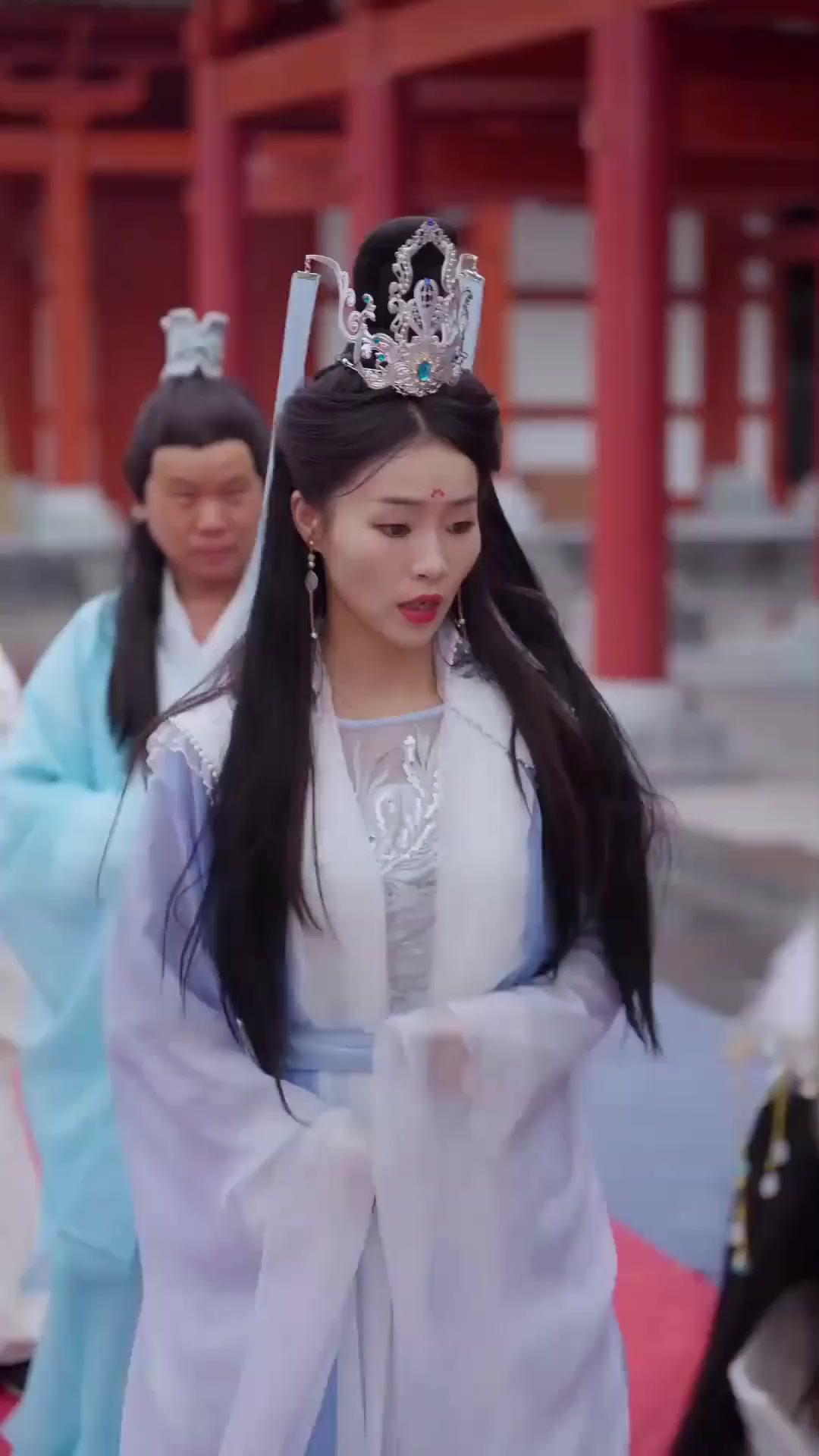 (Sulih suara) Dari Buangan Menjadi Naga