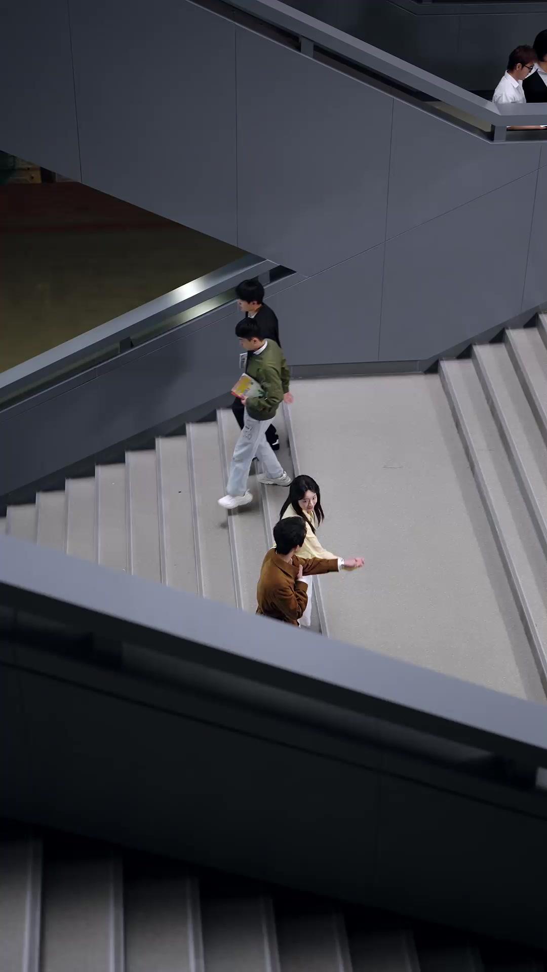 Suamiku adalah Musuh Keluargaku