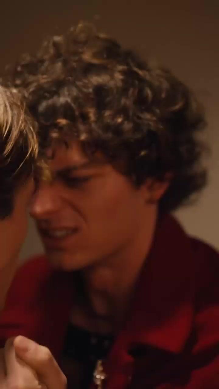 لعبة تبادل الأزواج