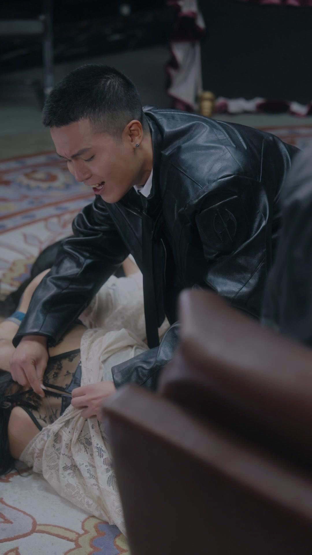 Figure Jadi Istri, Hidupku Berubah