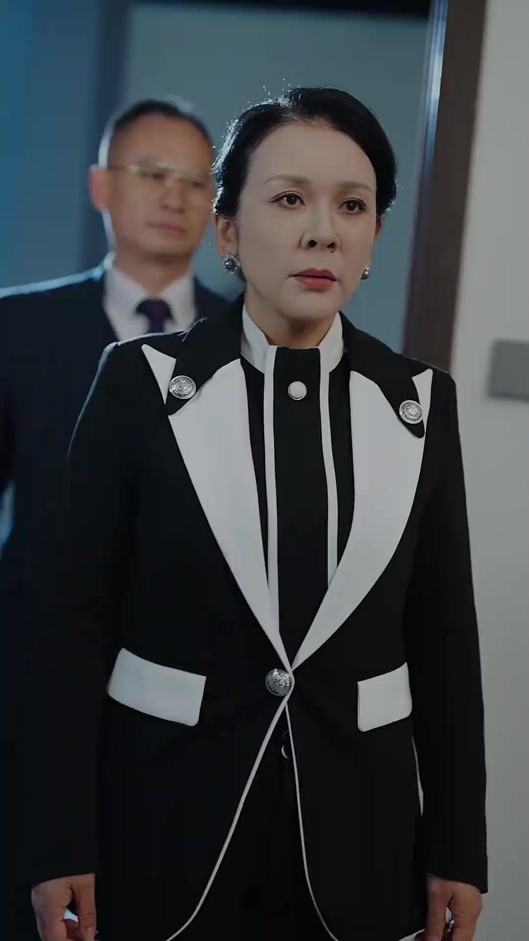 The Dead Wife Returns