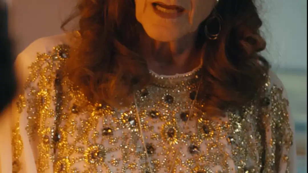 Kiss → Glass → Hospital Bed: A Tragic Arc in 3 Frames