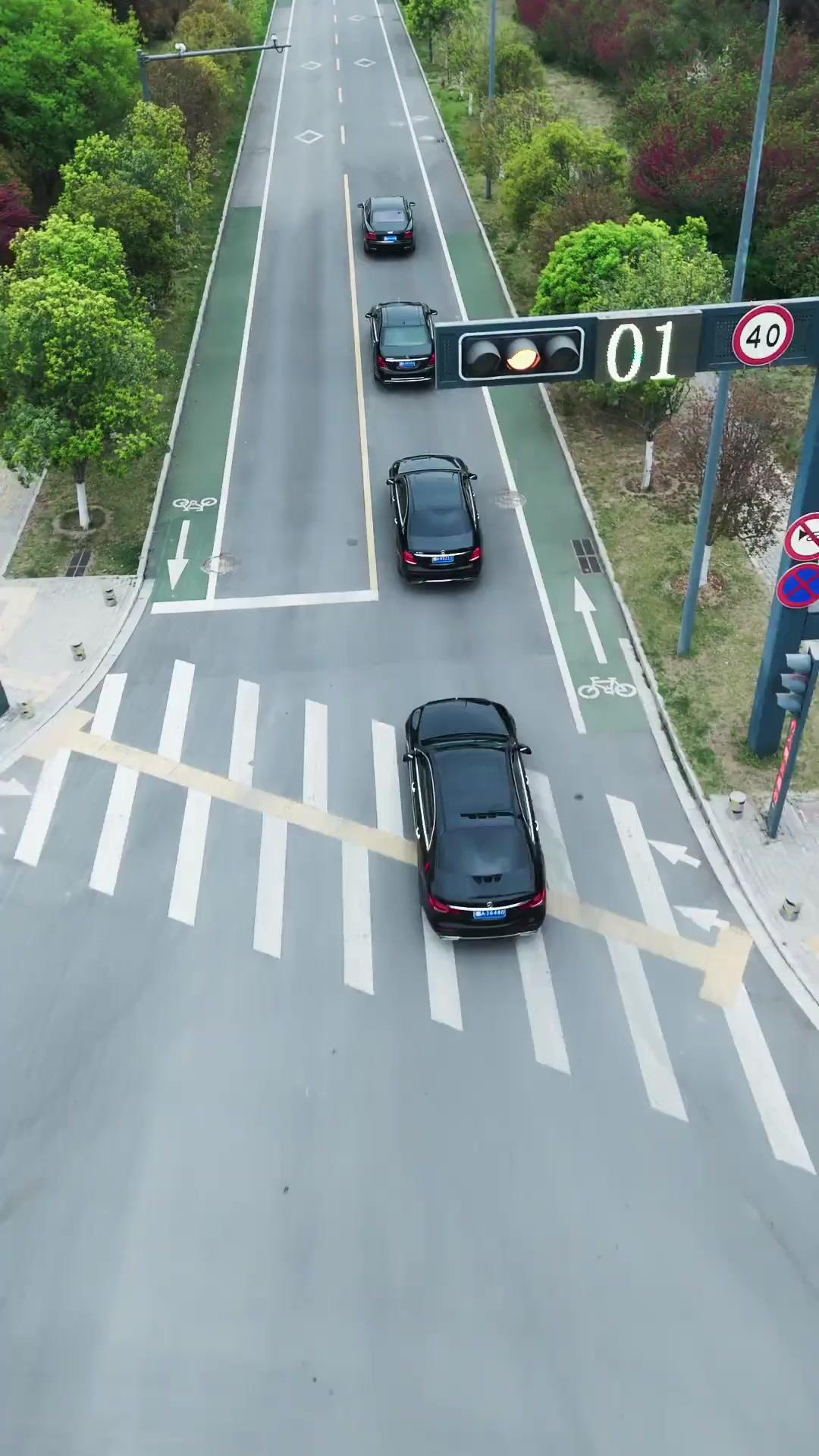 (Dublagem)O Herdeiro e Sua Deusa Apegada