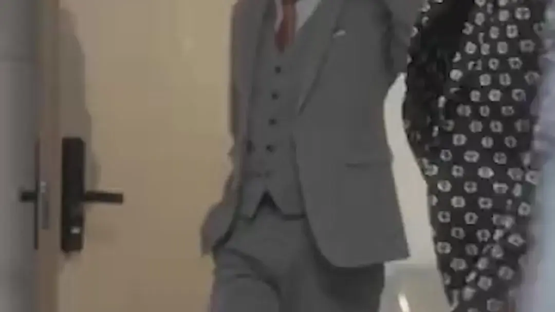 الذئب الخفي: لغز الابتسامة التي تُدمّر السرير الطبي