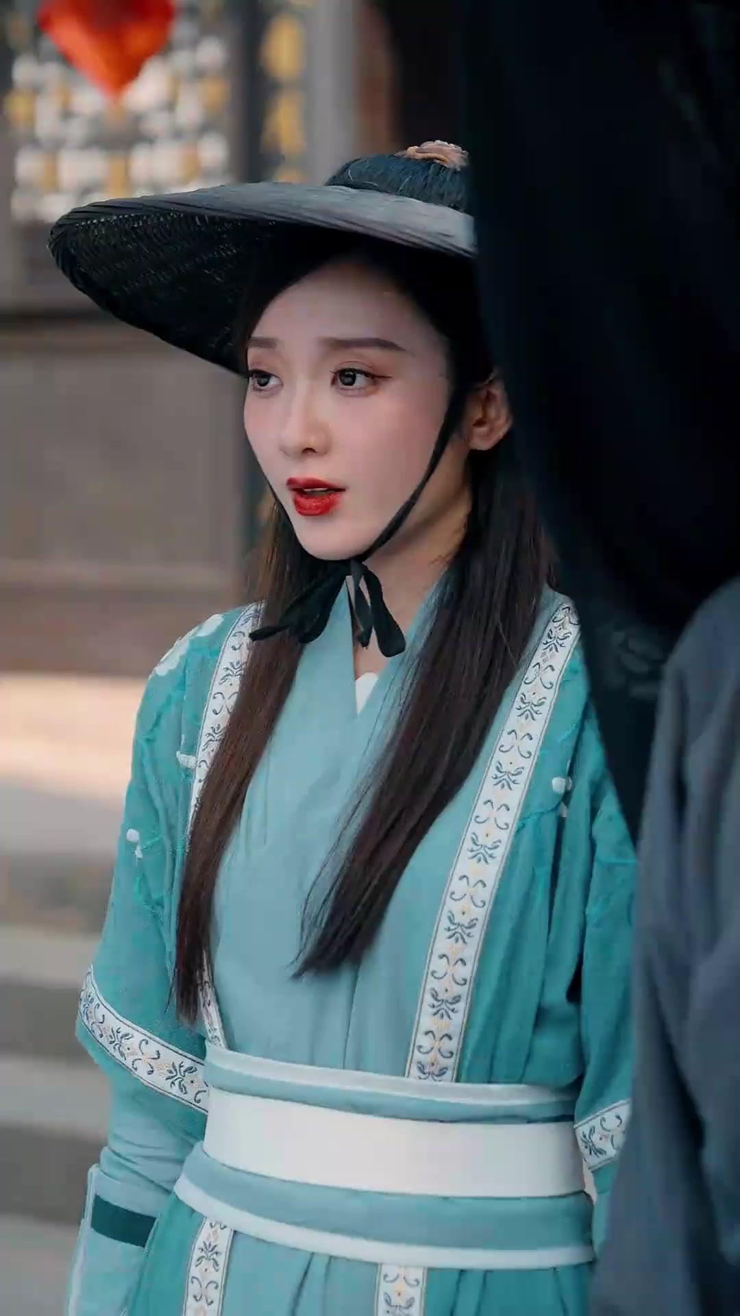 (Doblado)Honor bajo la sombra