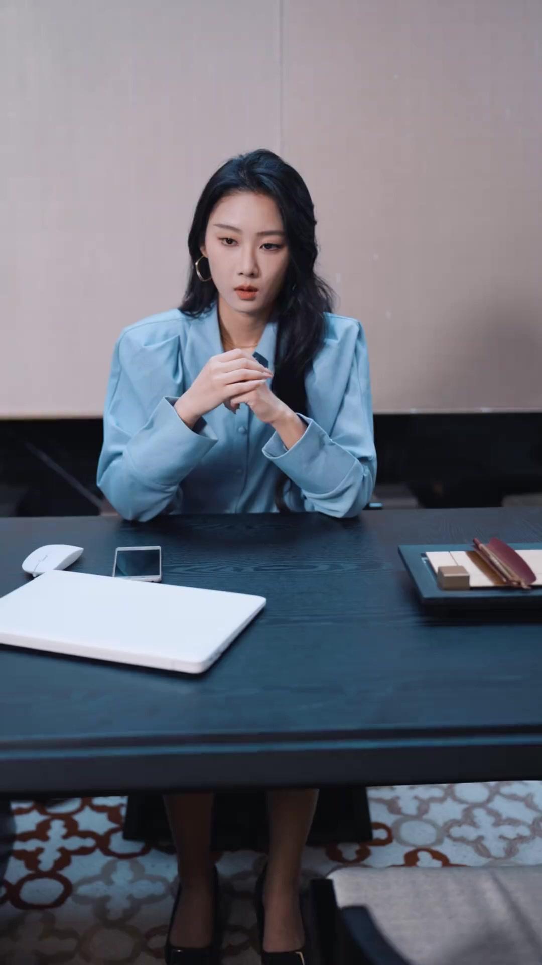 Irmãs a Joelhar: O Retorno Recusado