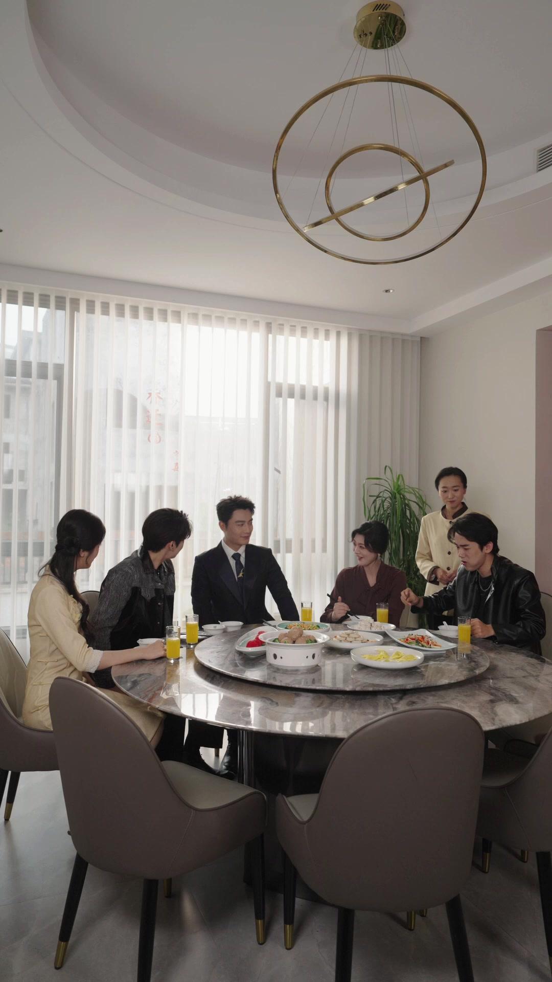 Jiwaku Jenderal, Tubuhku Istri CEO