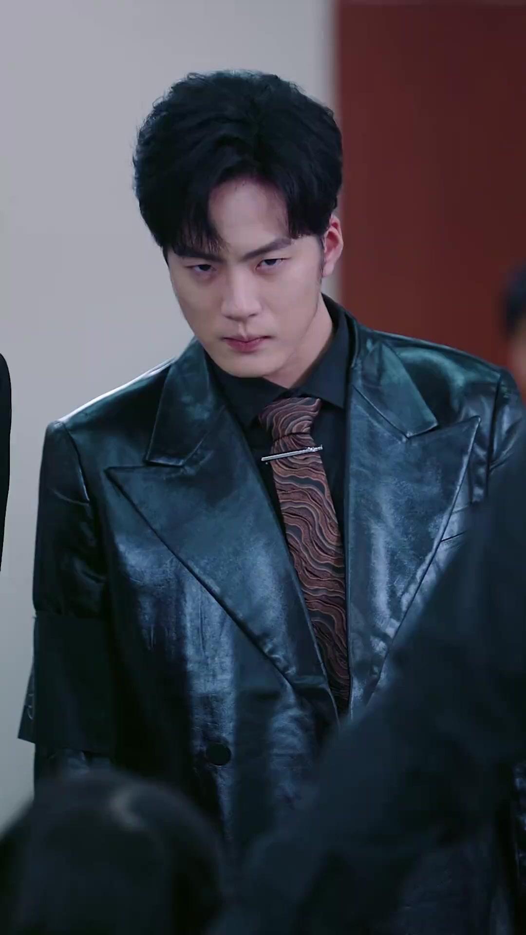 (Dubbing) Budak 7 Tahun, Jiwa Buyut!