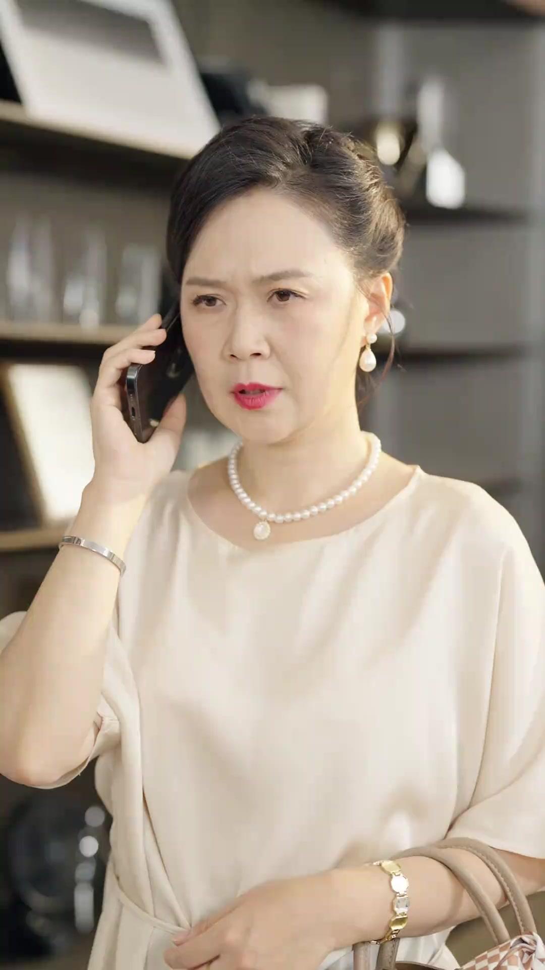 (Dubbed)Fall in Love with my Unknown Wife