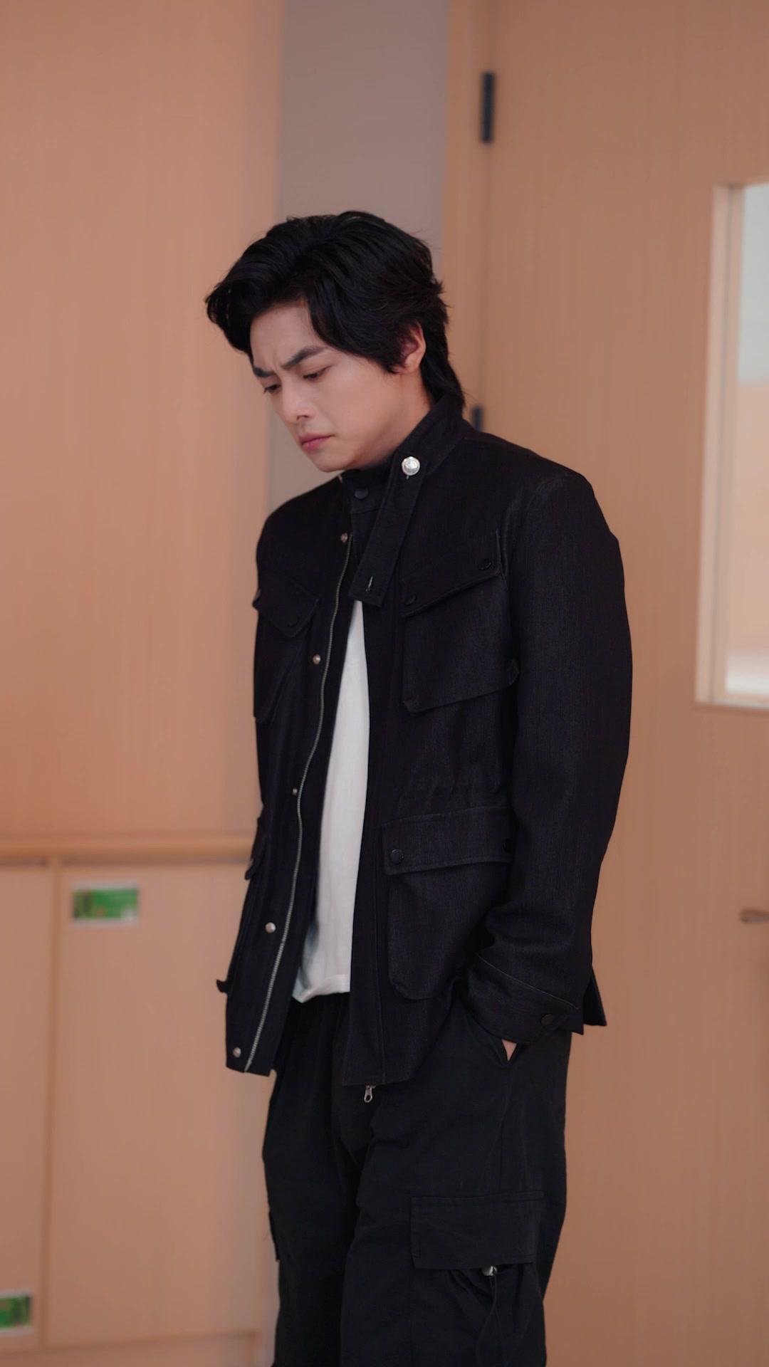 Thầm Yêu Anh