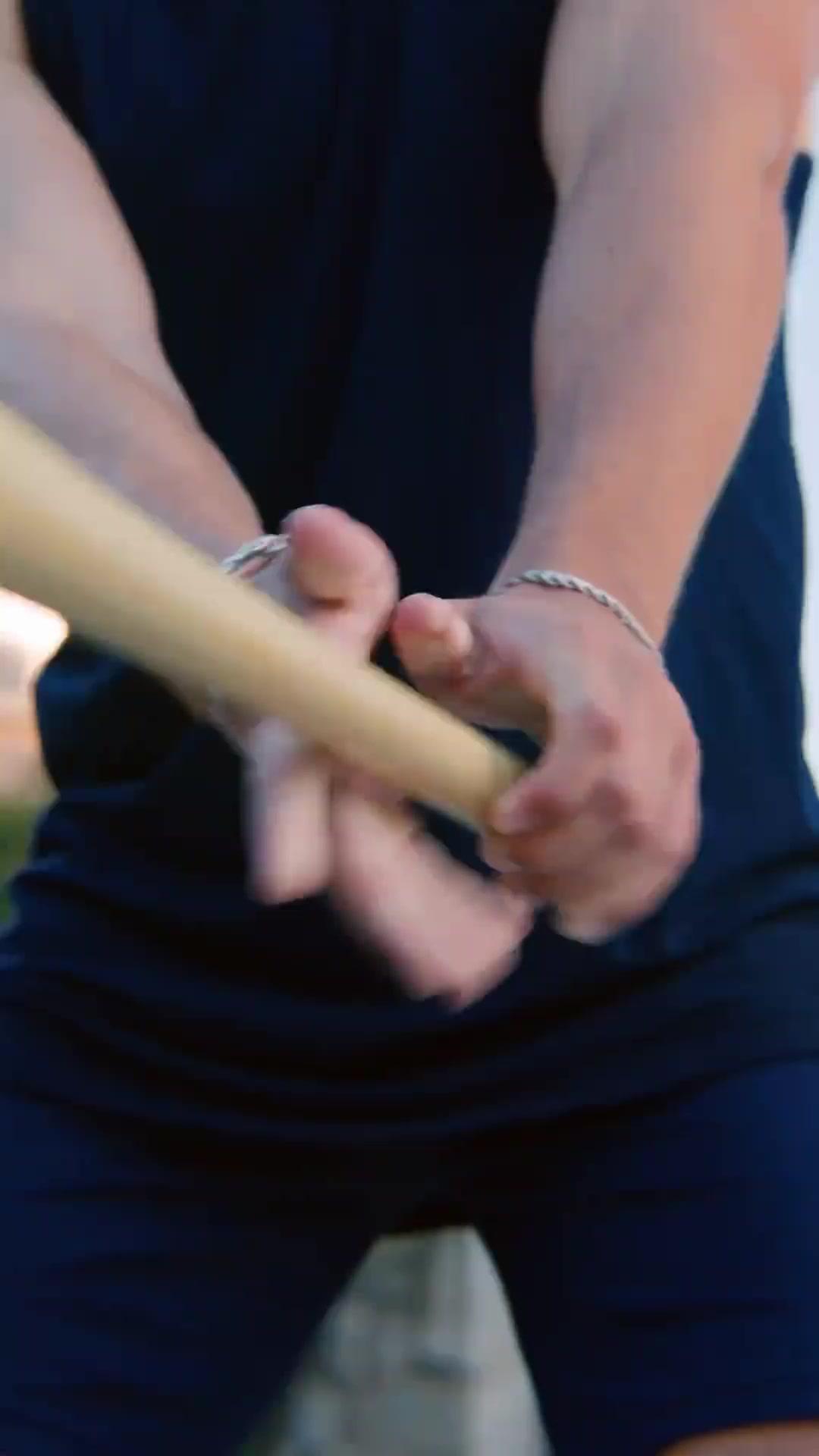 (Doblado) El dios regresó al juego