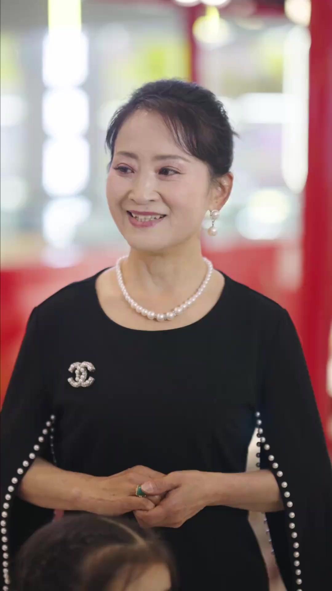 พบกันพร้อมรักที่ซ่อนไว้