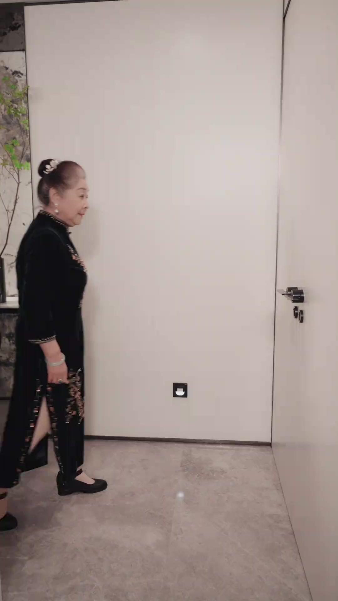 Alamak! Identiti Puteri Kucingku Terbongkar!