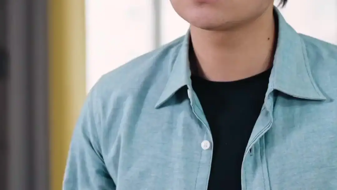 Love Slave: When the Floor Becomes the Witness