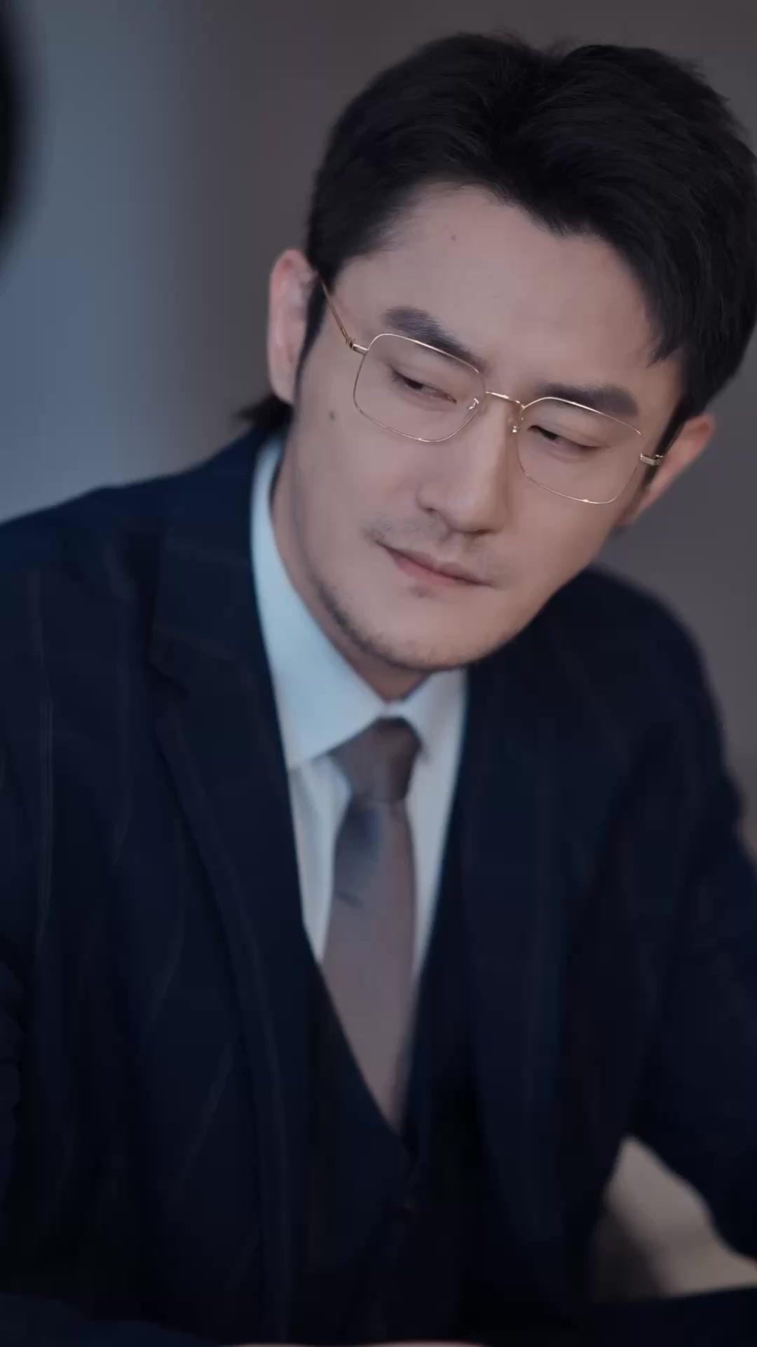 Suamiku Berkepribadian Ganda