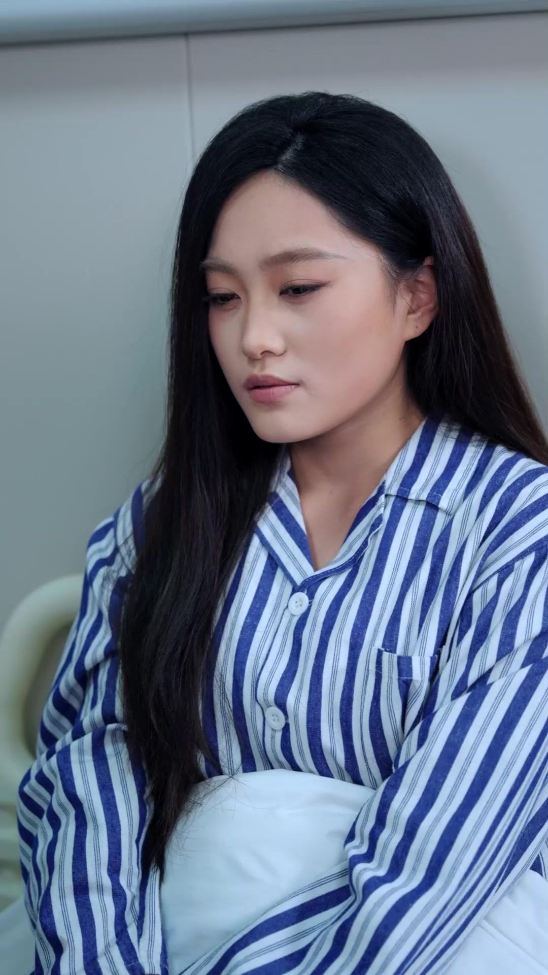 Namorada Errada, Irmã Certa