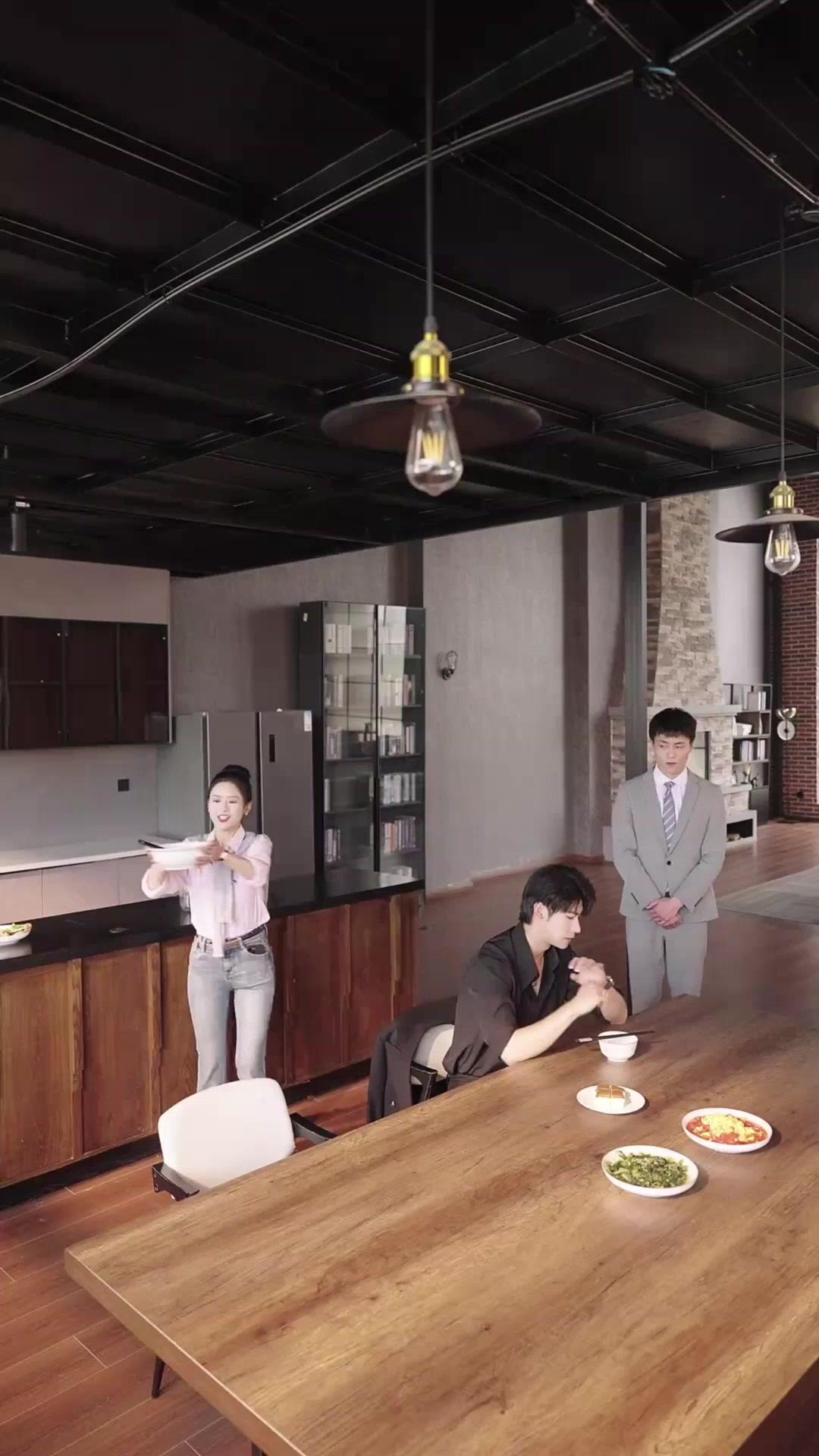 (Dubbed)The Infertile Boss Has Babies!