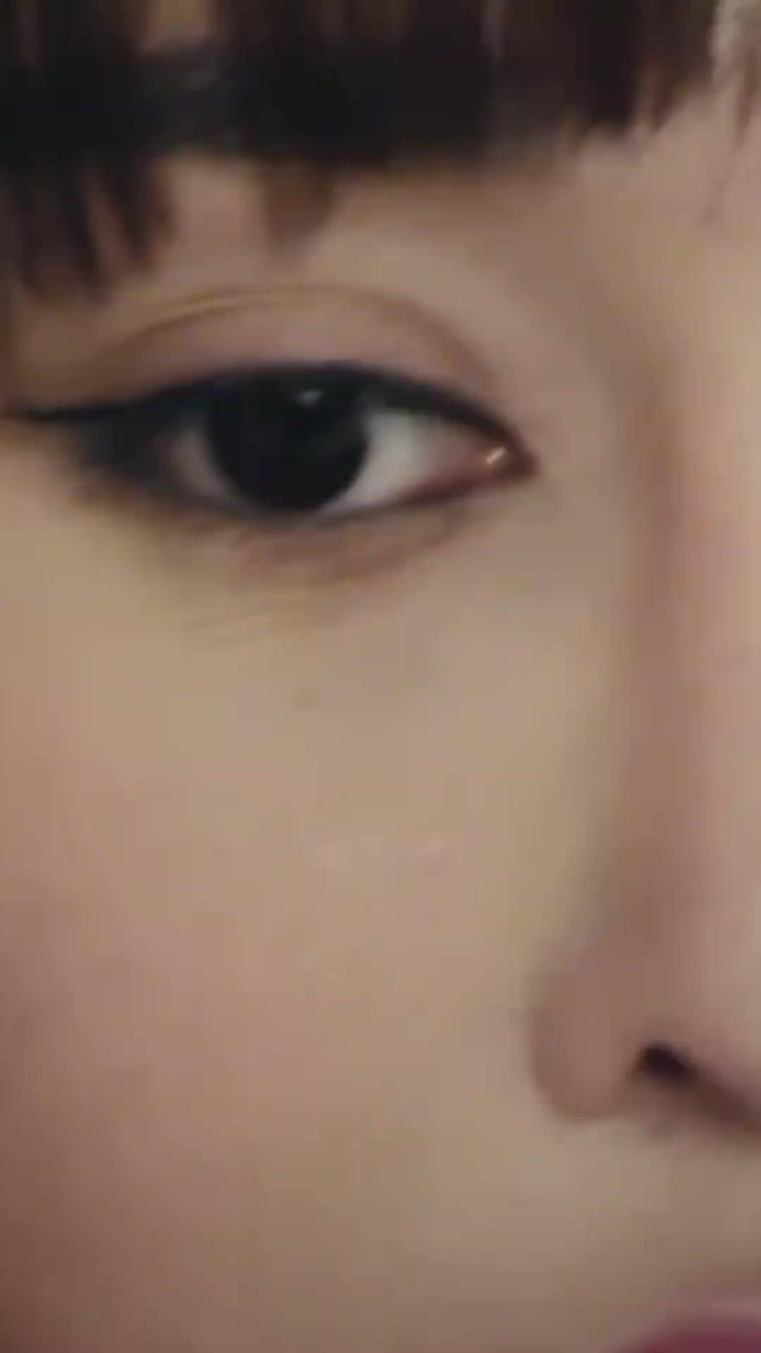 逃げた先は、美女だらけの楽園！？