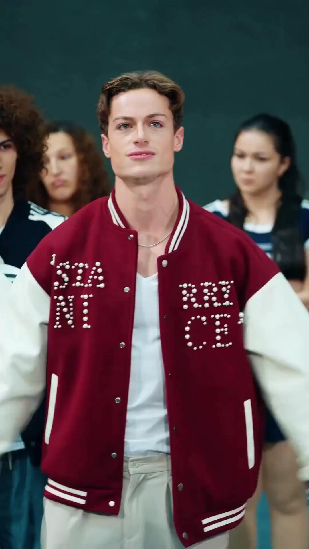 (Doblado) Rey lobo oculto: un híbrido perdedor