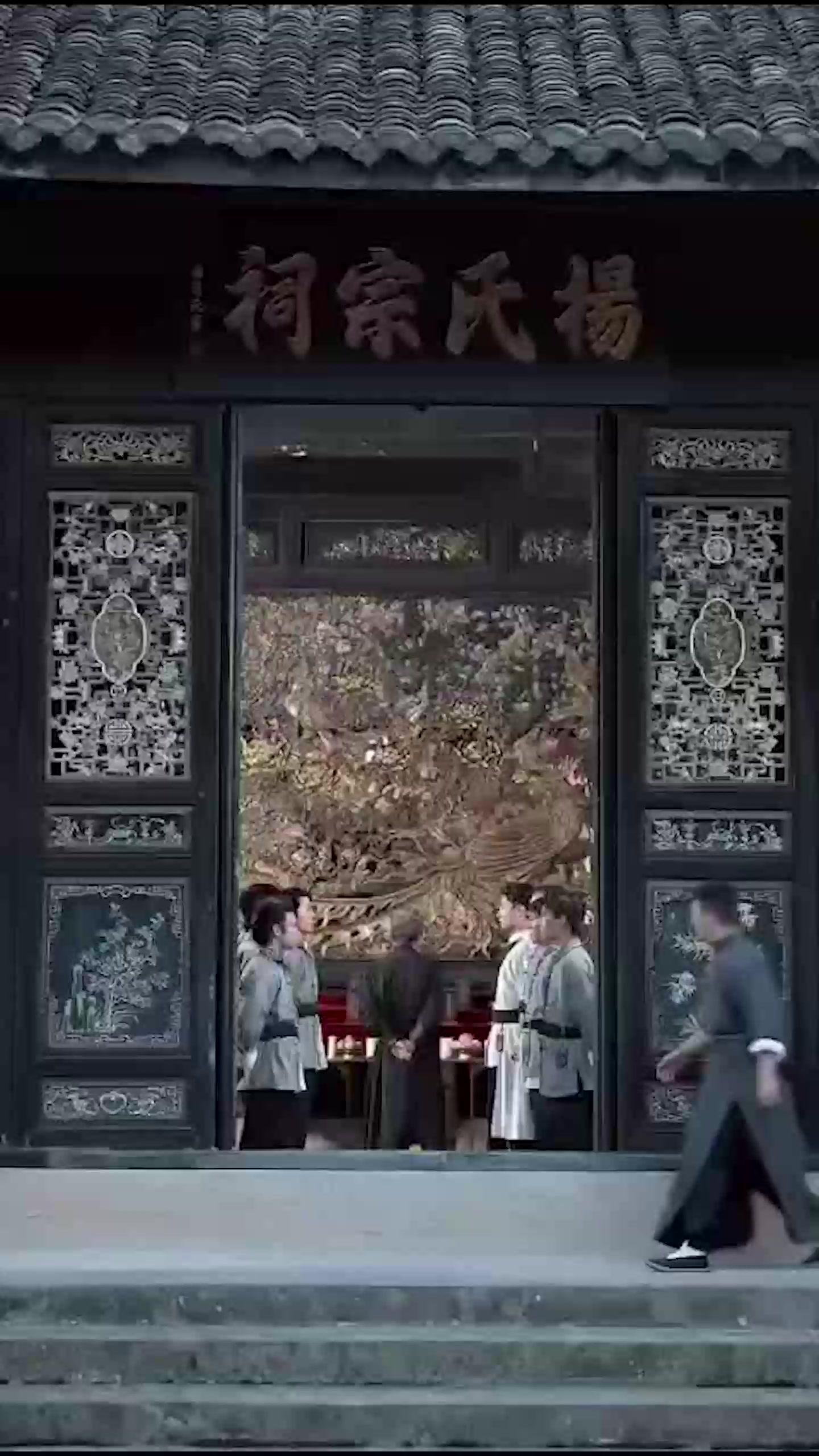 (مدبلج)نور الحريري، القبضة التي لا تُقهر