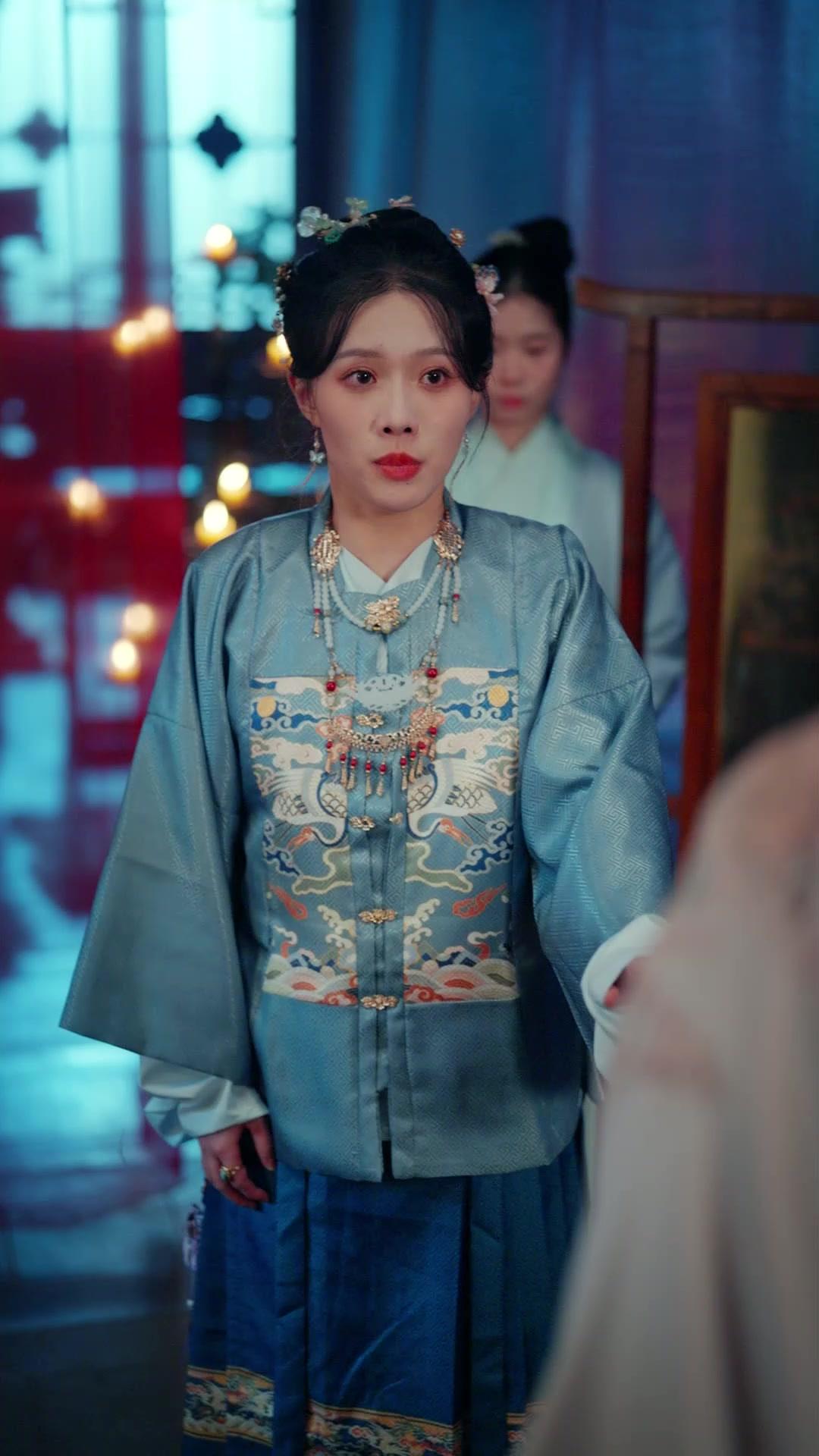 De la traición al trono