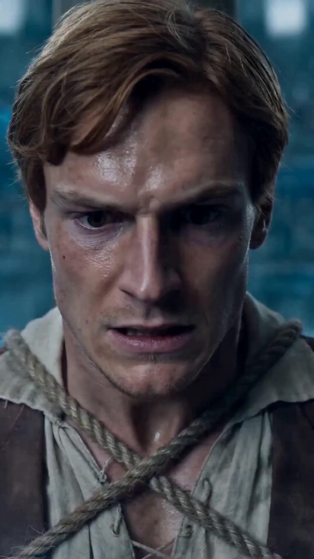 (Doblado) Un golpe en modo dios