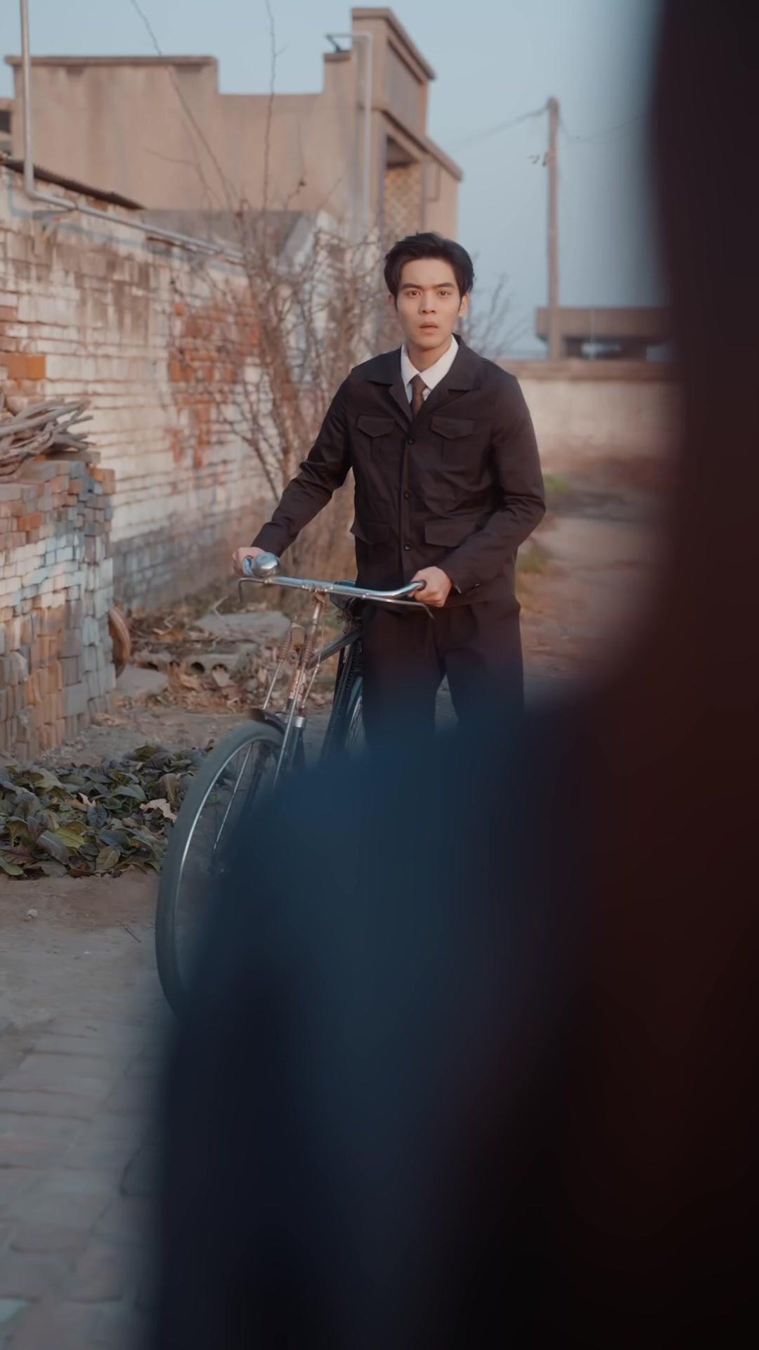 Reborn in the '80s, Dumping My Ex for Good