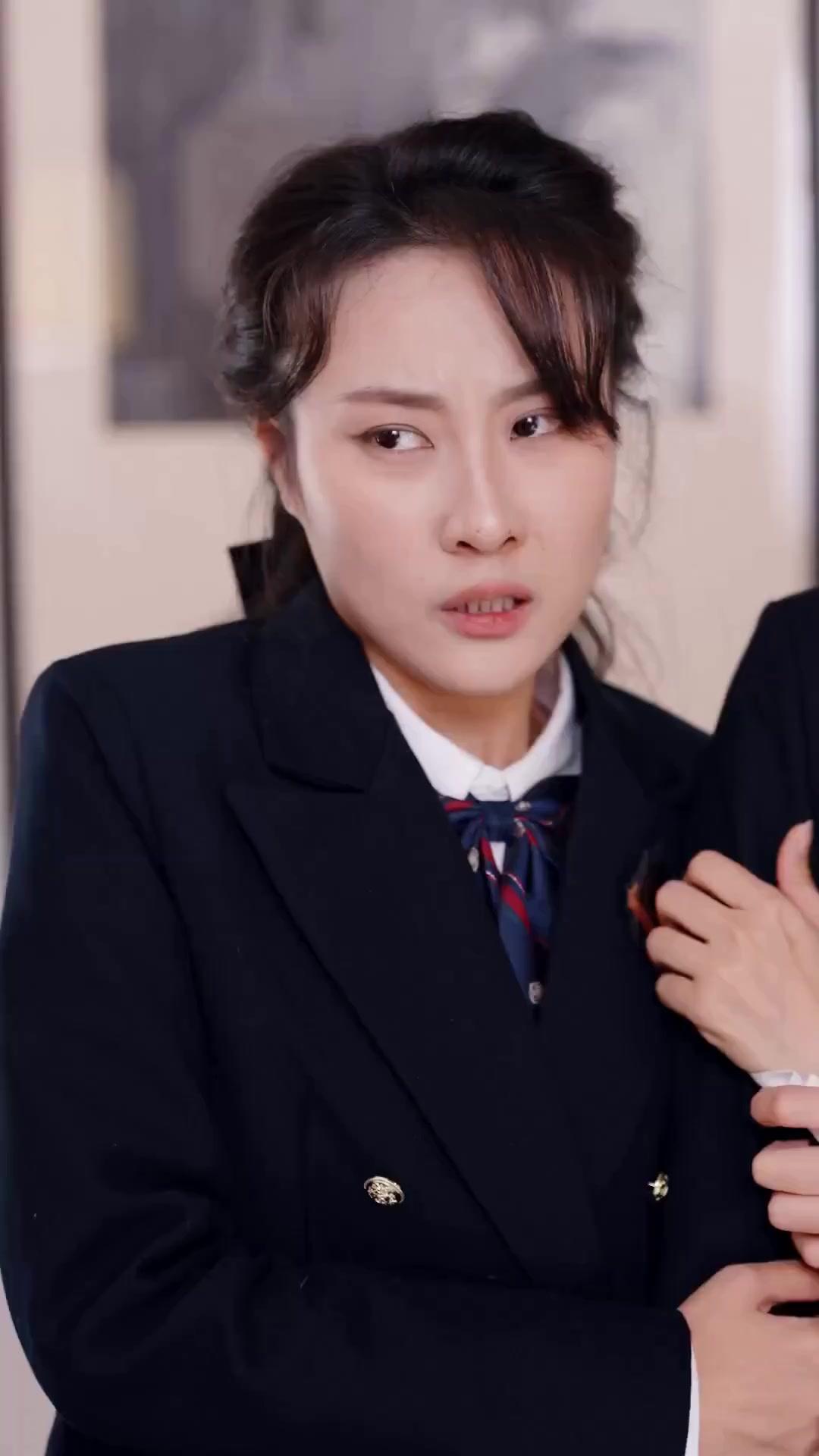 (Dubbed) Don't Mess With the Genius Heiress