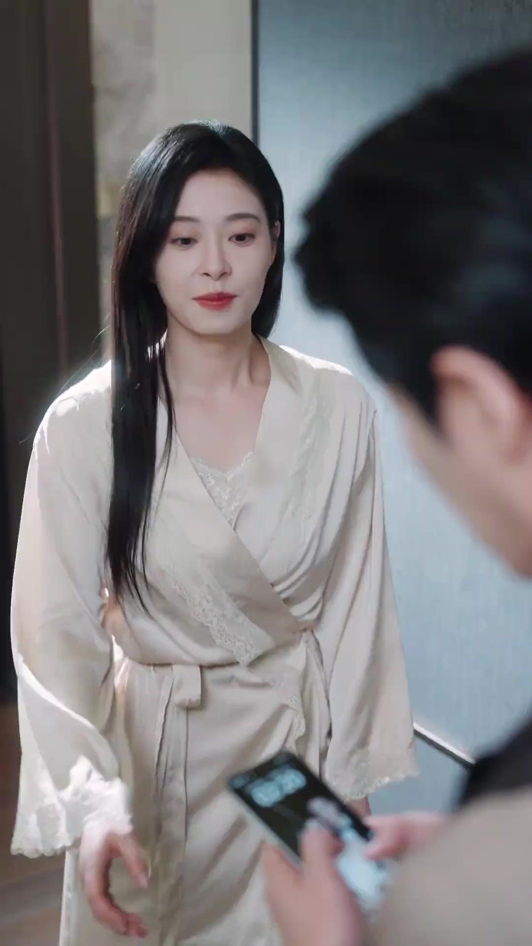 (Dublagem) Vingança Vestida de Branco