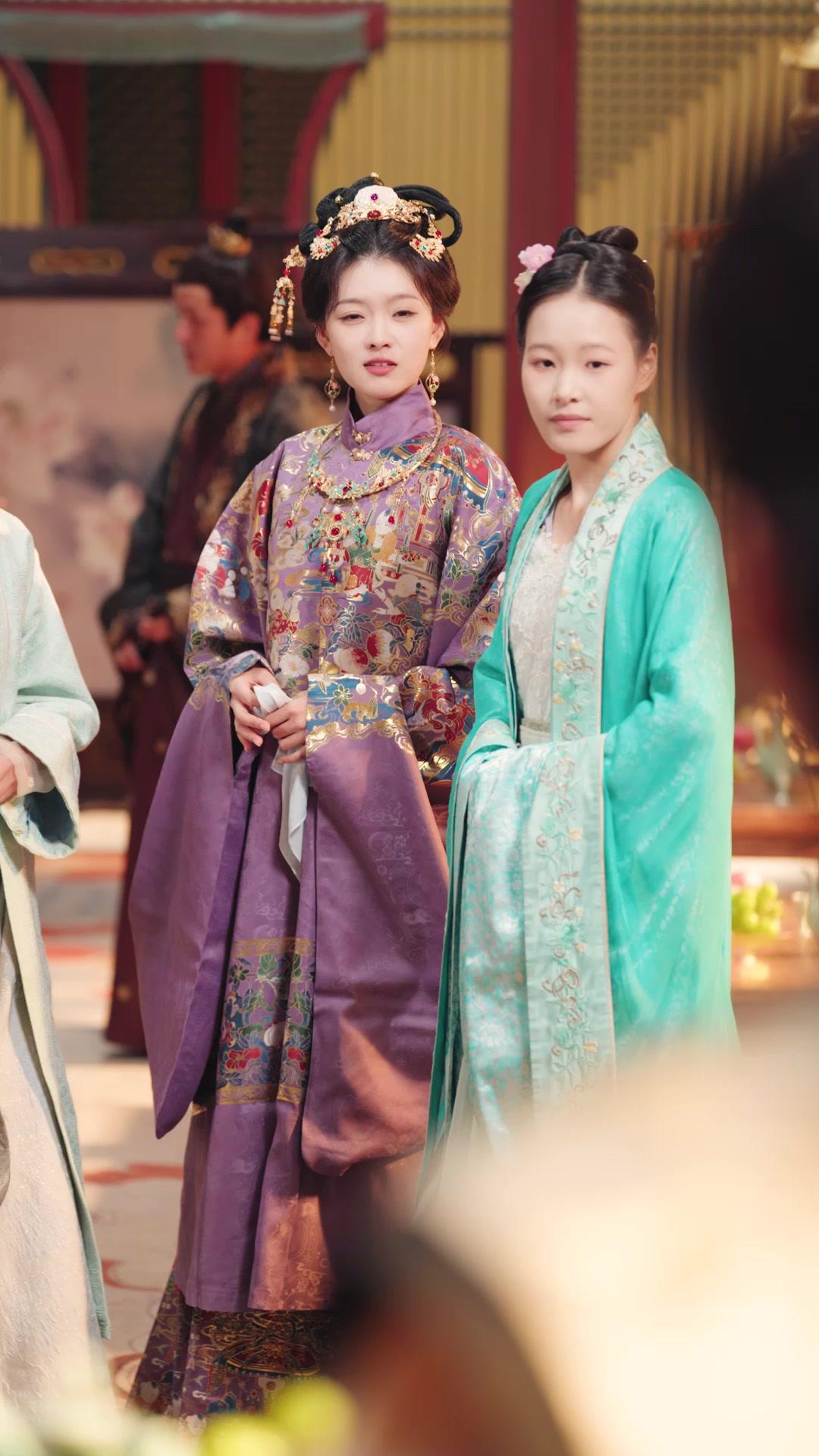 Renací y me casé con su tío