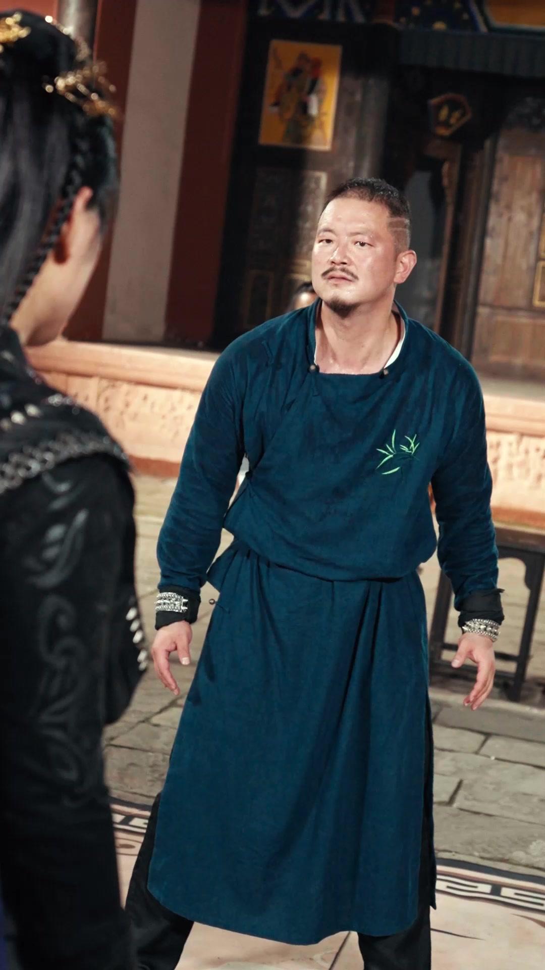 Putriku Adalah Master Genius