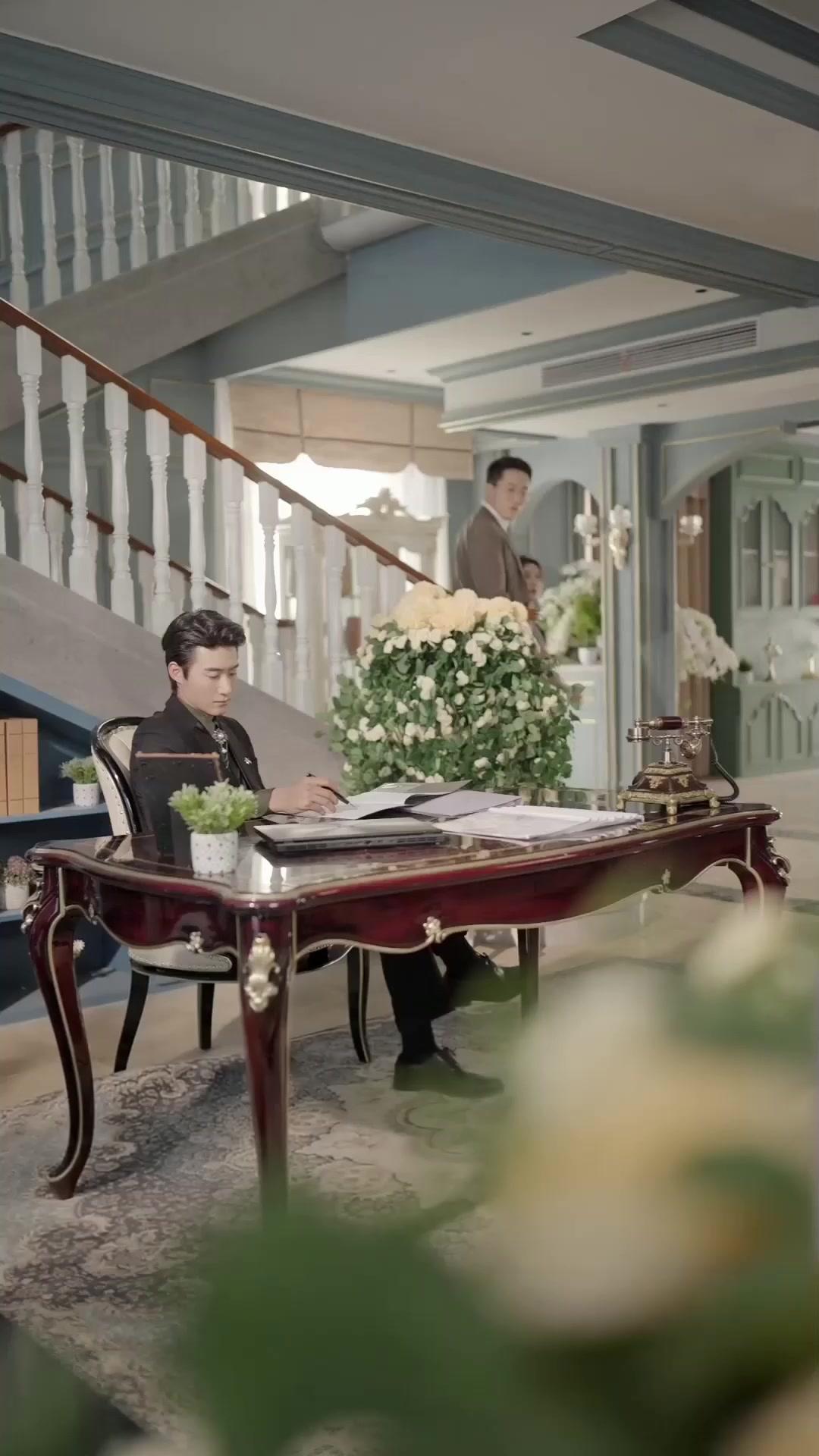 QUAND LE PASSÉ REVIENT