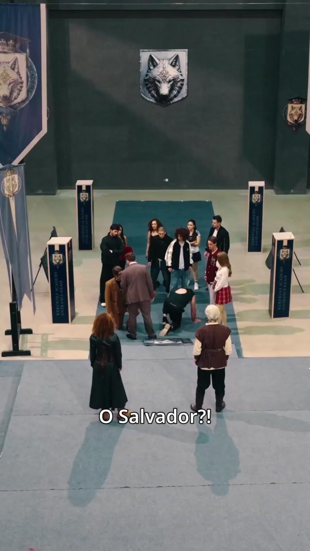 O Rei Lobo Oculto: Um Híbrido Fracassado