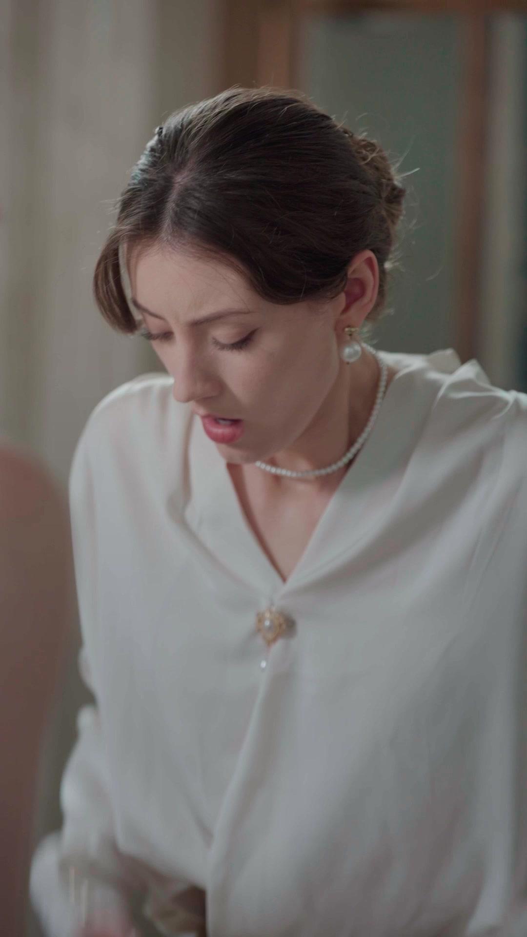 Gold Digging Bride's Fatal Mistake