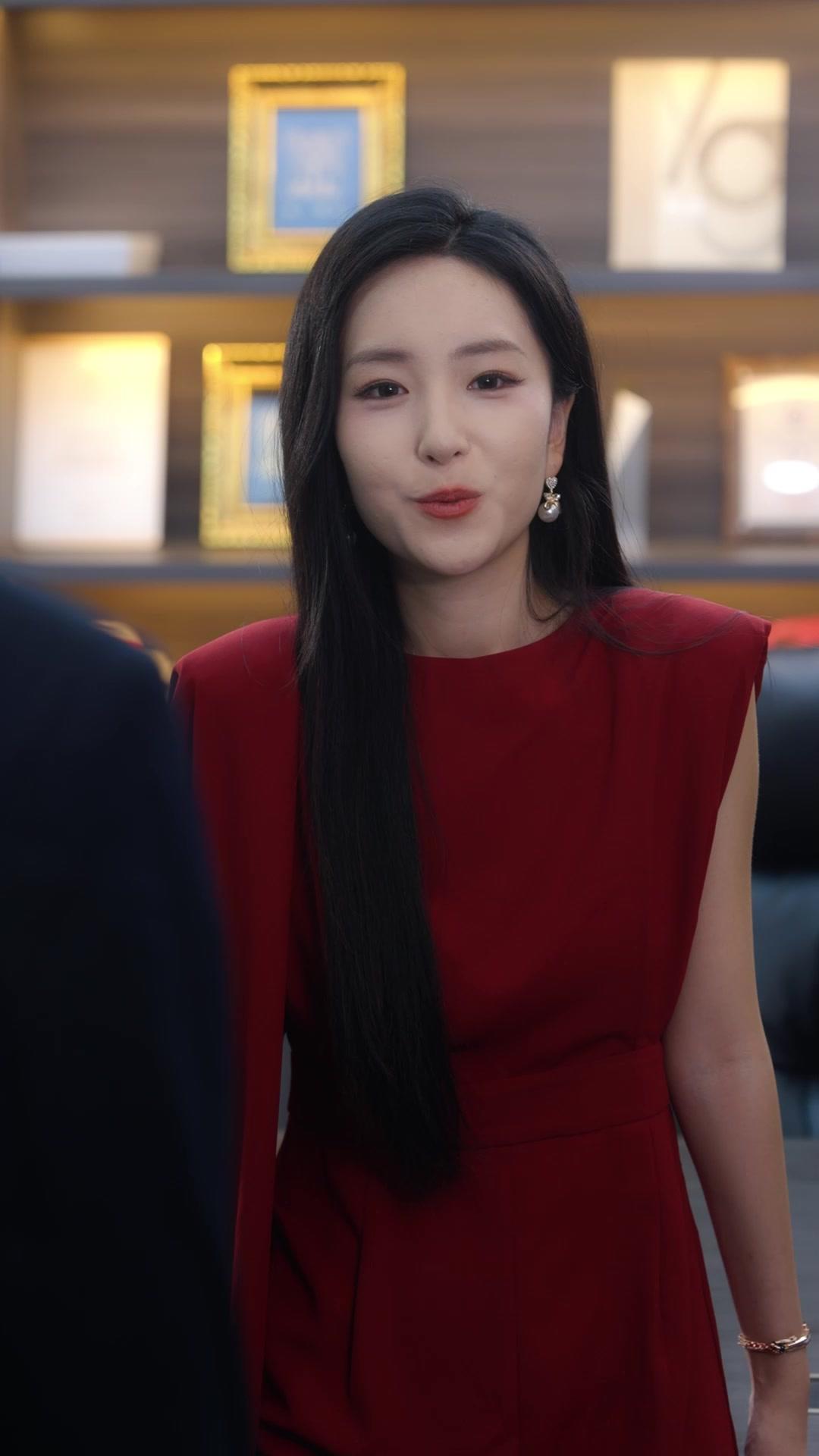 Bunga Berduri di Ruang Sidang