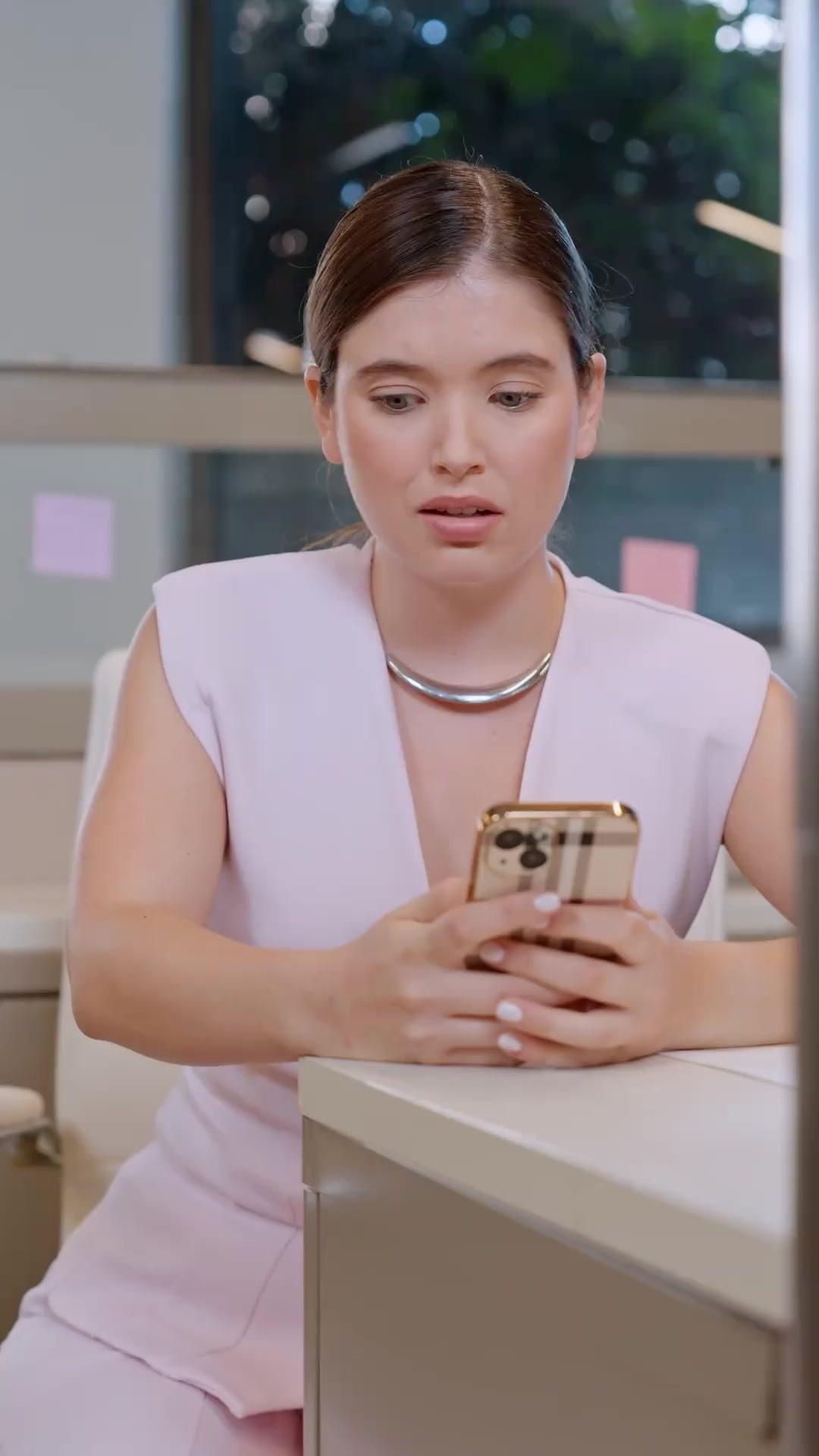 (Doblado)Atrapada como niñera del magnate