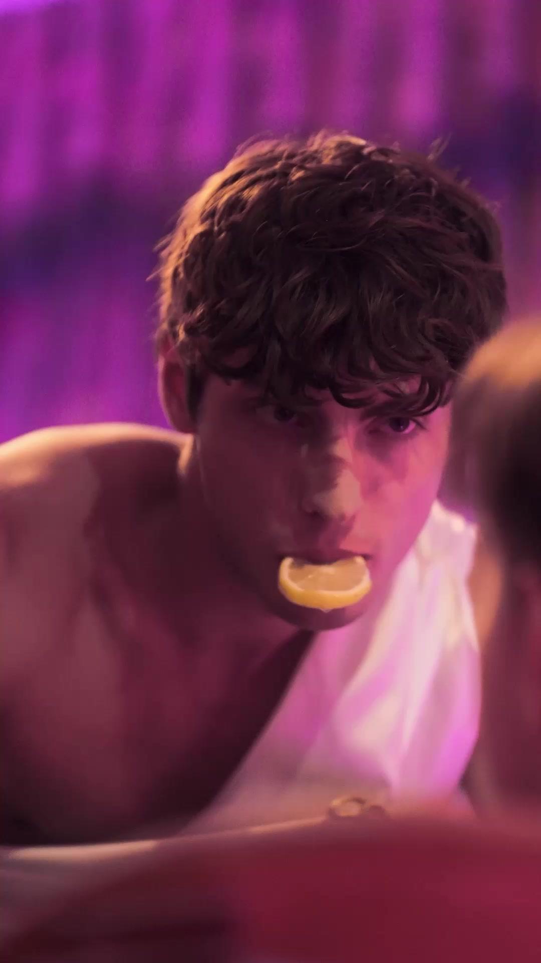 Golden Feather: Temptation Game