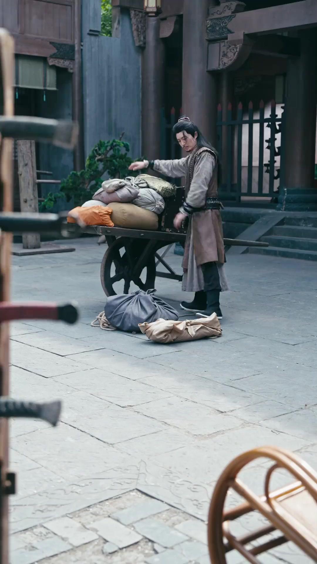 Zırhın ve Yeminin Yolu