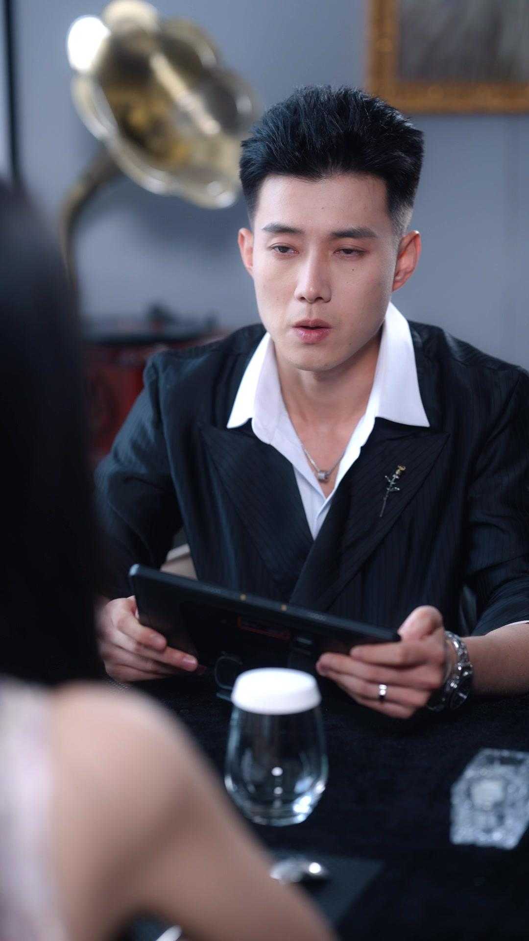 Bunga Berduri di Ruang Sidang