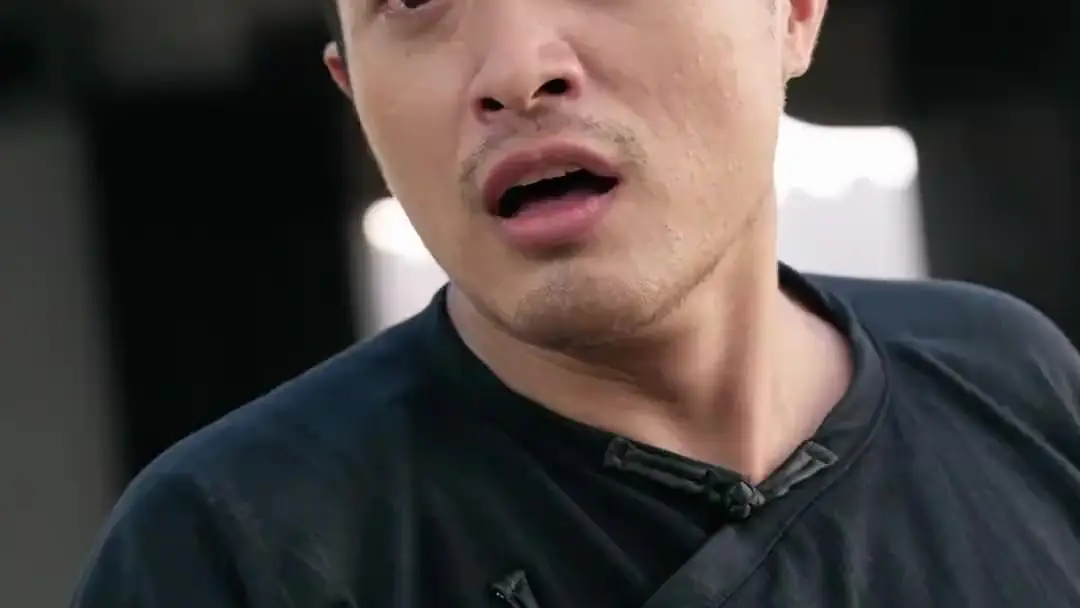 When Fur Collar Meets Iron Chains