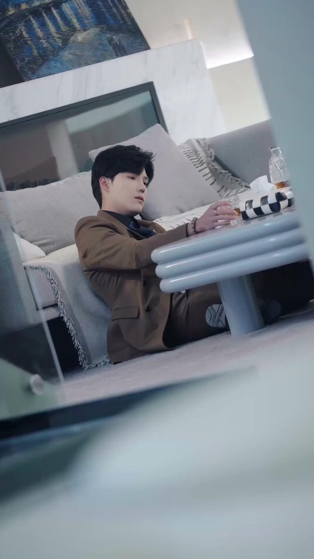 Fingiendo amnesia, atrapé un riquezón