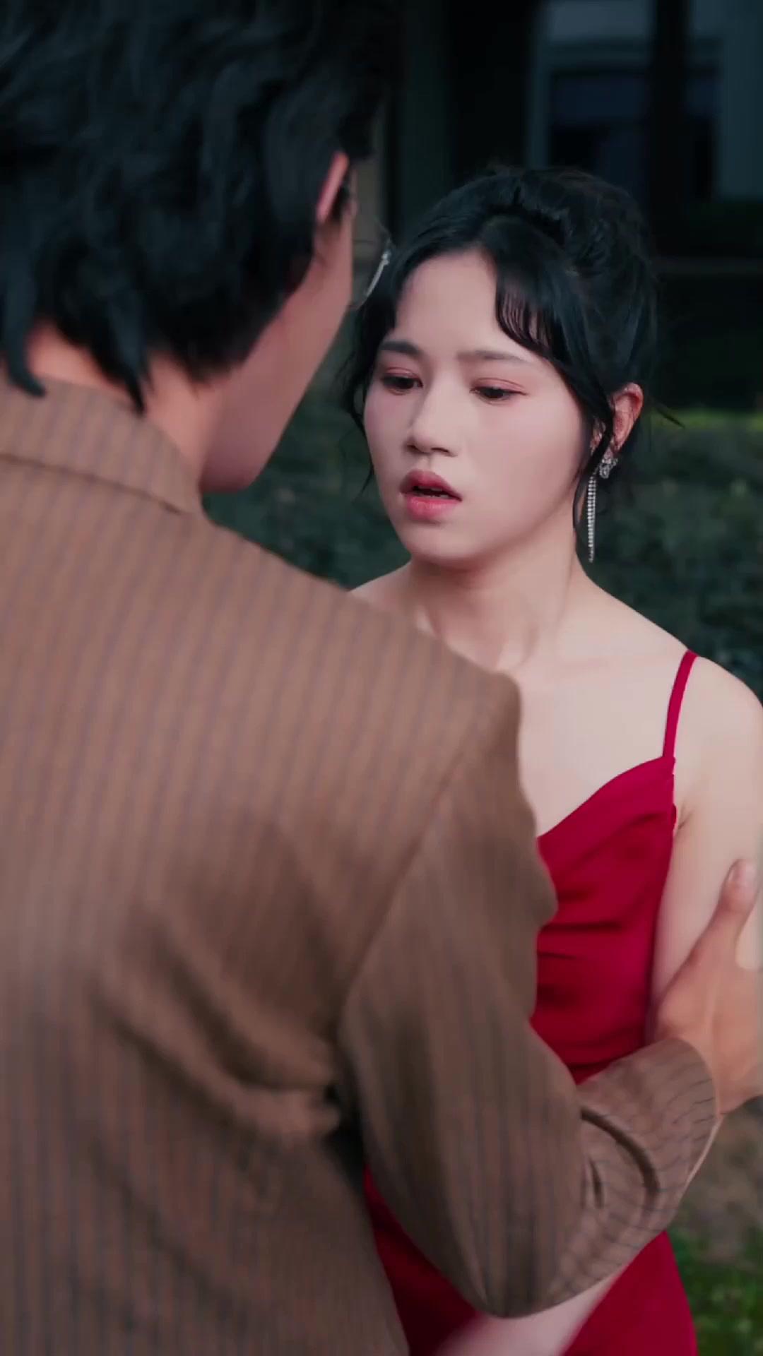 Rahasia Suamiku di Balik Pintu